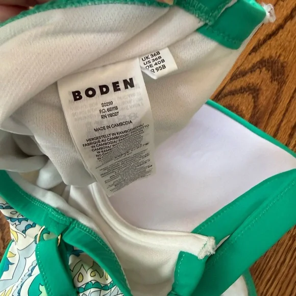 Boden Women's Emerald Foliage Paisley Colour Pop Cup Size 36B one piece Swimsuit - Picture 4 of 6